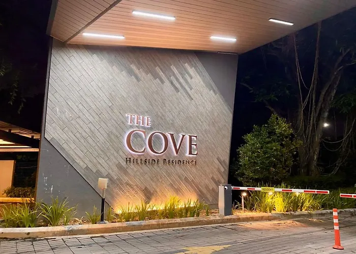 Cozywhite Stay @ The Cove Hillside Residential